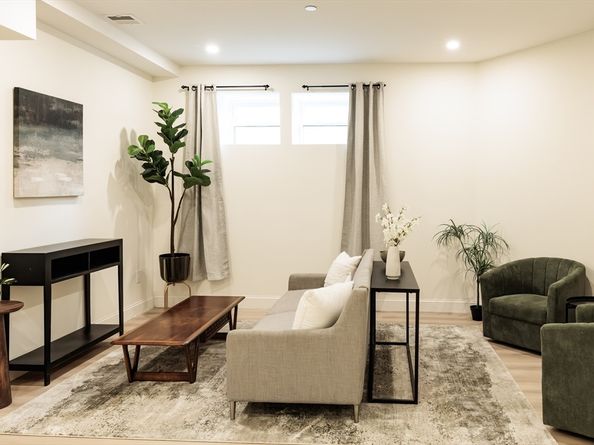 59 Dartmouth St A, Somerville MA 02145