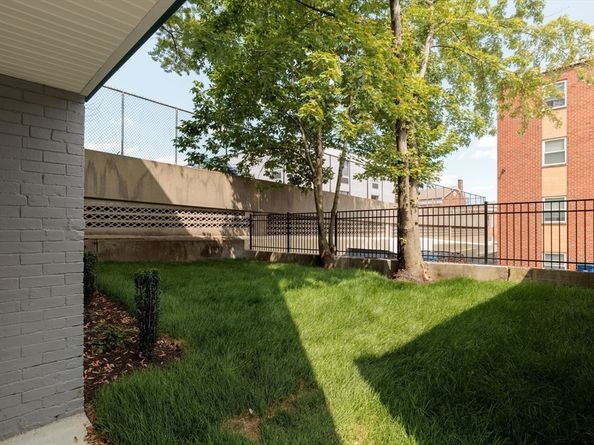 59 Dartmouth St A, Somerville MA 02145