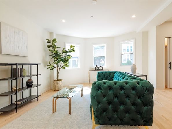 59 Dartmouth St A, Somerville MA 02145