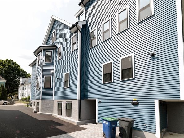 59 Dartmouth St A, Somerville MA 02145