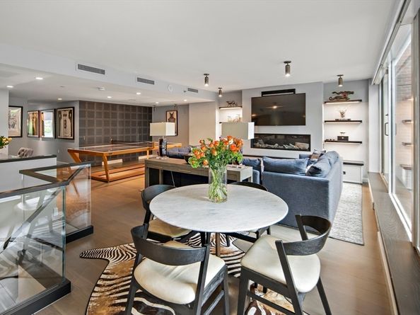 975 Memorial Drive 211, Cambridge MA 02138