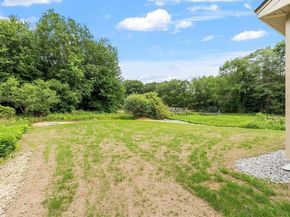 572 Pleasant St, Athol MA 01331