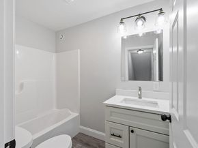 572 Pleasant St, Athol MA 01331