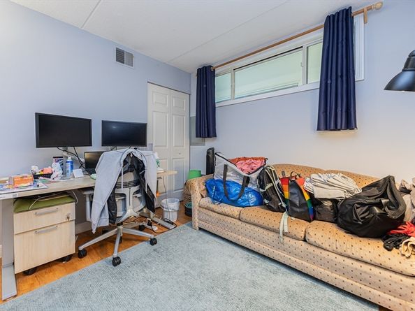 280 Harvard St 1A, Cambridge MA 02139