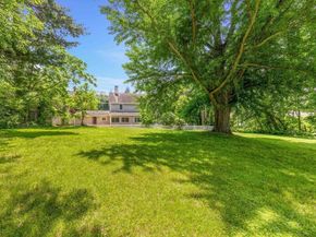 285 Main St, Groveland MA 01834