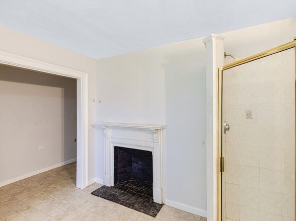 285 Main St, Groveland MA 01834