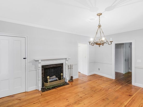 285 Main St, Groveland MA 01834