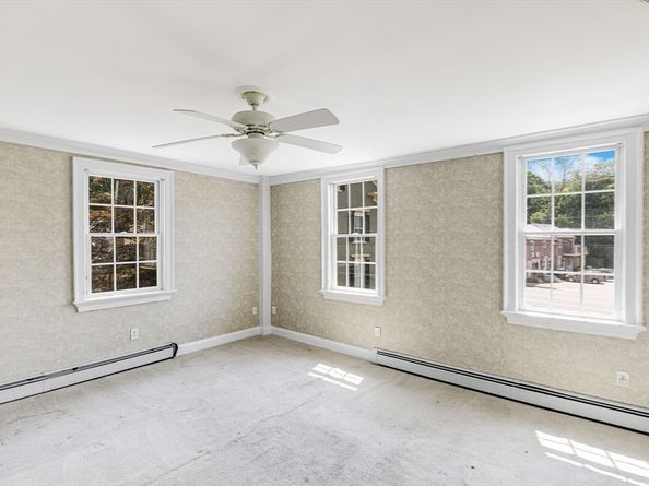 285 Main St, Groveland MA 01834