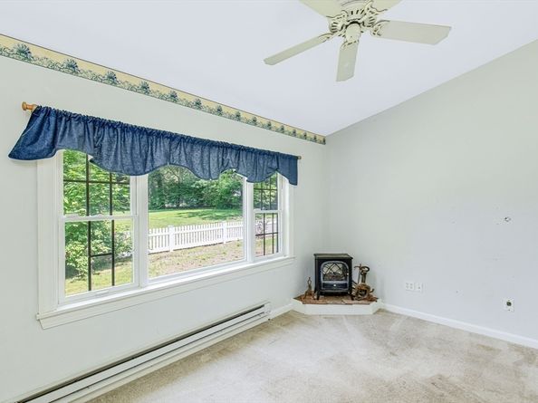 285 Main St, Groveland MA 01834