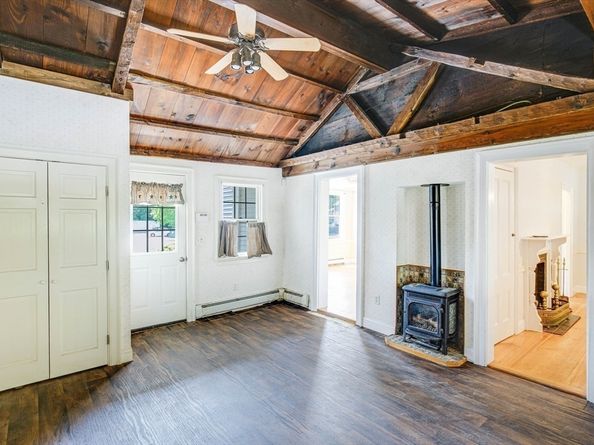 285 Main St, Groveland MA 01834