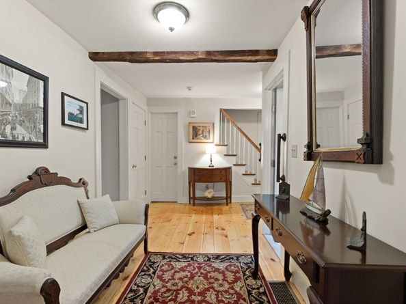 32-34 Boston Rd, Chelmsford MA 01824