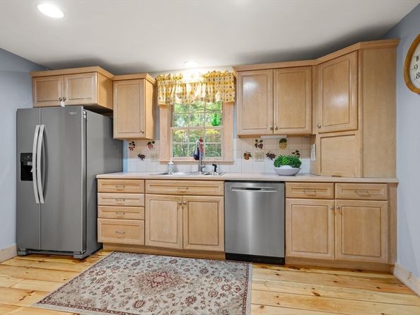 32-34 Boston Rd, Chelmsford MA 01824