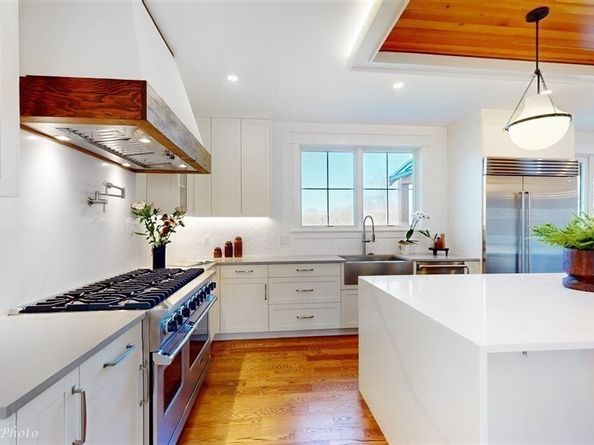 19 Conant    Road, Lincoln MA 01773
