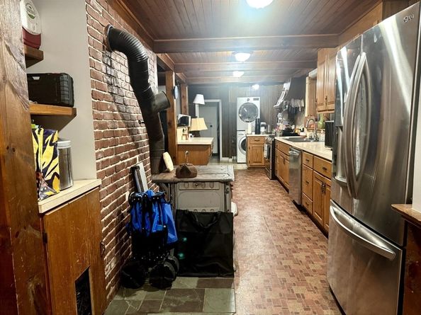 233 Ragged Hill Road, West Brookfield MA 01585