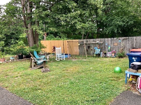 20-22 Hedge Rd, Plymouth MA 02360