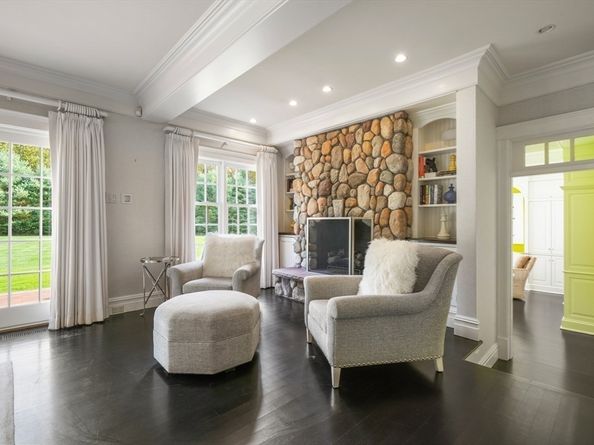 8 Hamlins Xing, Dover MA 02030