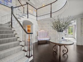 8 Hamlins Xing, Dover MA 02030
