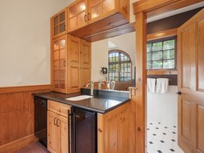 8 Hamlins Xing, Dover MA 02030