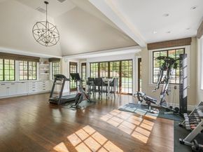 8 Hamlins Xing, Dover MA 02030