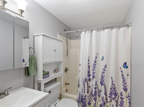 86 E Howard St 107, Quincy MA 02169