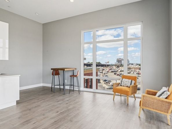 610 Rutherford Ave 404, Boston MA 02129