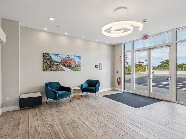 610 Rutherford Ave 404, Boston MA 02129