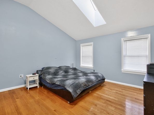 11 Rockefeller St, Randolph MA 02368