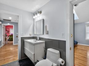 11 Rockefeller St, Randolph MA 02368