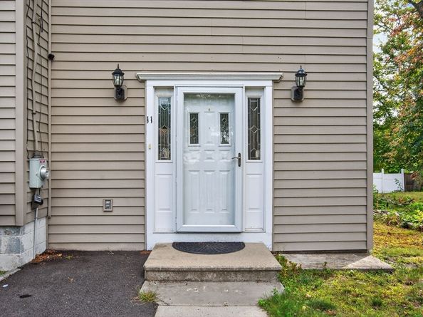 11 Rockefeller St, Randolph MA 02368