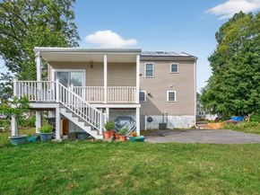 11 Rockefeller St, Randolph MA 02368
