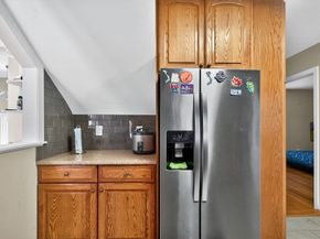 11 Rockefeller St, Randolph MA 02368
