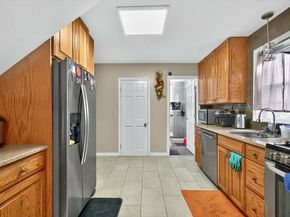 11 Rockefeller St, Randolph MA 02368