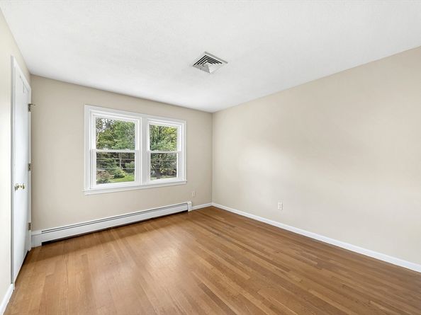 34 Jodie Rd, Framingham MA 01702