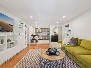 12 Walker Rd 6, North Andover MA 01845