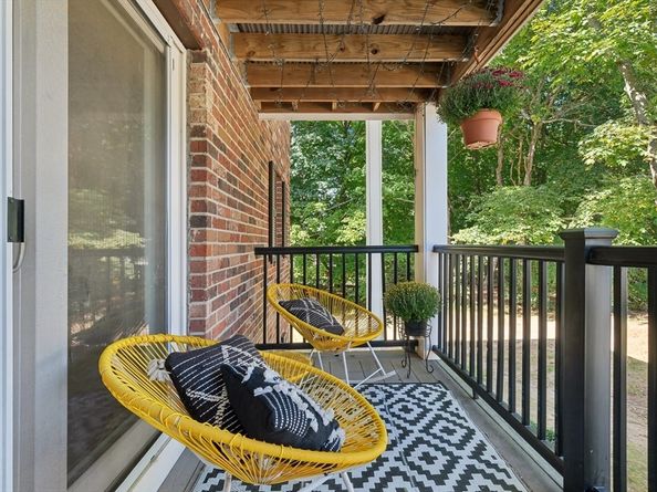 12 Walker Rd 6, North Andover MA 01845