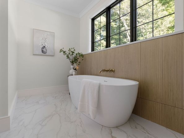 310 Oakland, Wellesley MA 02481