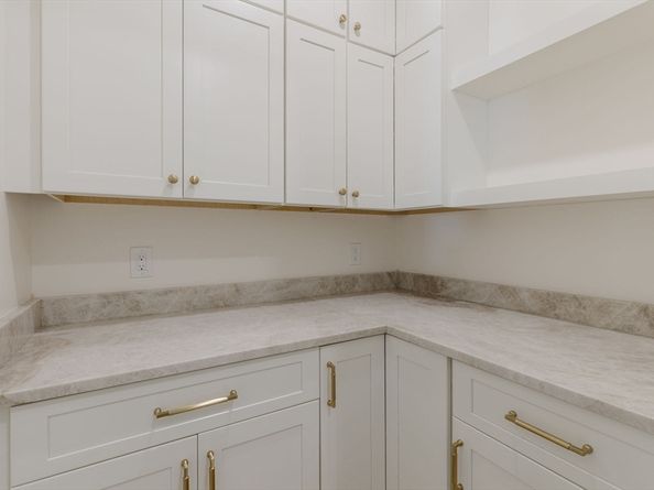 310 Oakland, Wellesley MA 02481