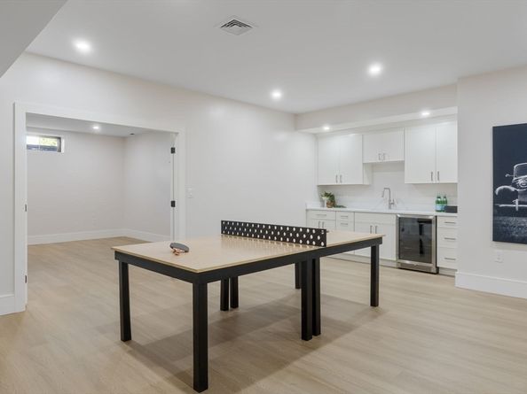 310 Oakland, Wellesley MA 02481