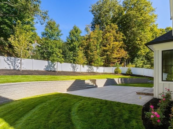 310 Oakland, Wellesley MA 02481