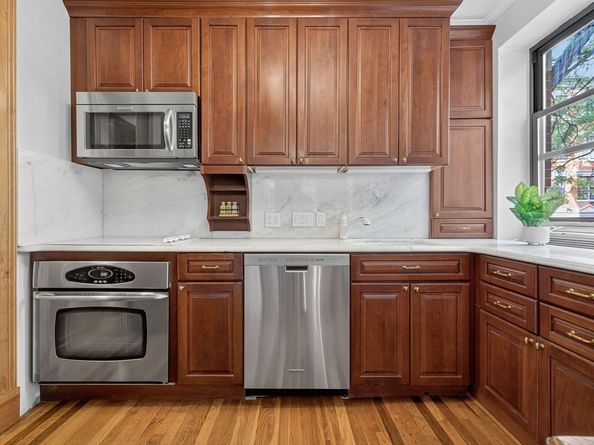 69 Myrtle Street 2, Boston MA 02114