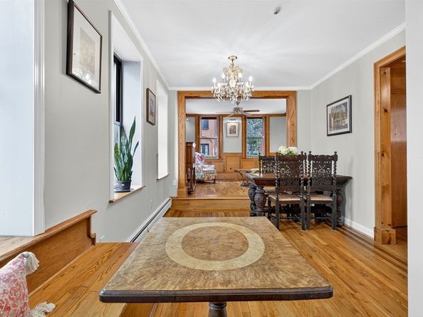 69 Myrtle Street 2, Boston MA 02114
