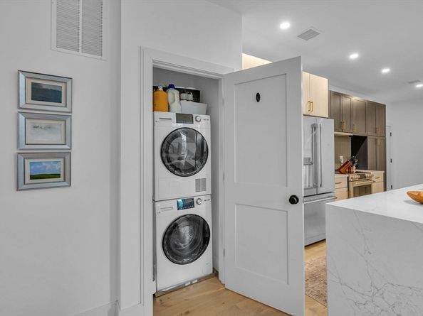 5245 Washington St 5, Boston MA 02132