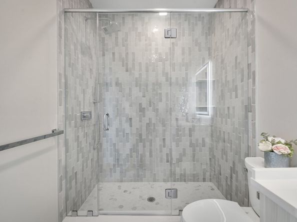 5245 Washington St 5, Boston MA 02132