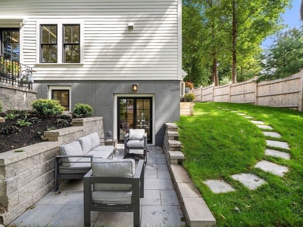 304 Elliot St. Carriage House S 4, Newton MA 02464