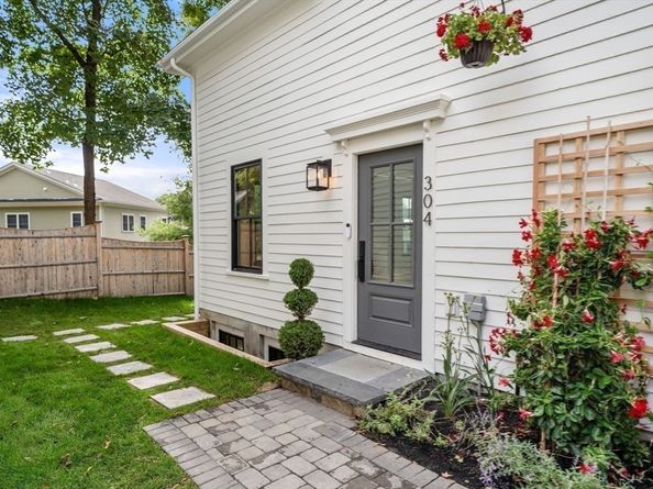 304 Elliot St. Carriage House S 4, Newton MA 02464