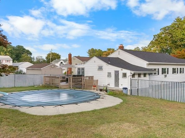 3 Primrose Rd, Billerica MA 01821