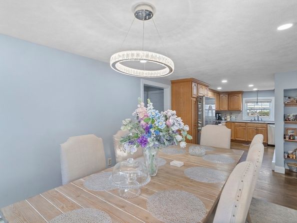 3 Primrose Rd, Billerica MA 01821