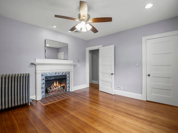 37 Pomfret St, Boston MA 02132
