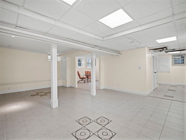 37 Pomfret St, Boston MA 02132