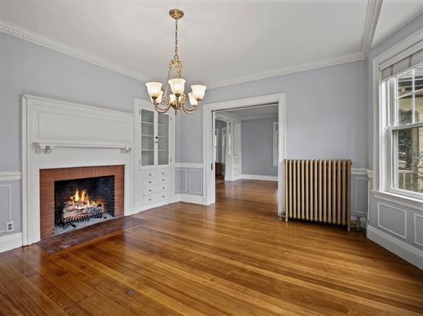 37 Pomfret St, Boston MA 02132